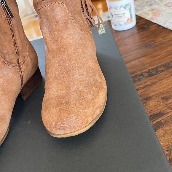 Kenneth Cole Reaction Hi-King Sue Boots SIZE 9-1/2 MAPLE - Picture 3 of 12